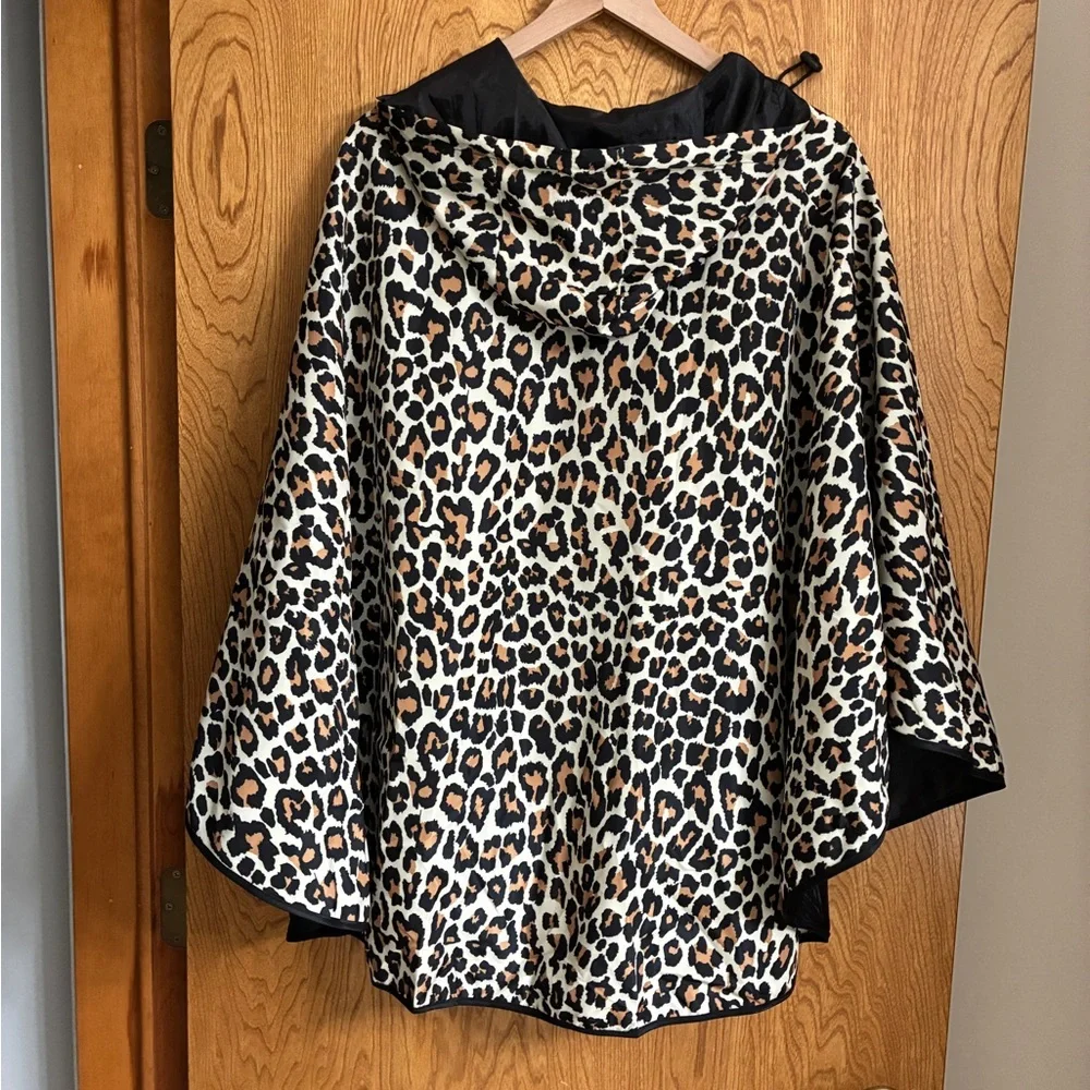☔️Leopard Rain Poncho - One Size - Picture 2 of 7